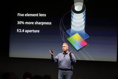 Apple CEO Tim Cook's first launch: iPhone 4S