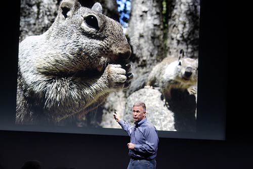 Apple CEO Tim Cook's first launch: iPhone 4S