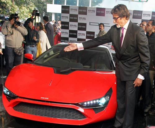 B-town stars sizzle at Auto Expo 2012