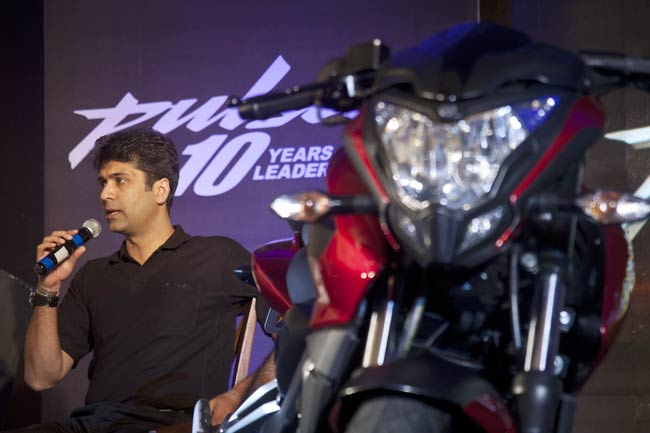 Bajaj Auto unveils Pulsar 200NS