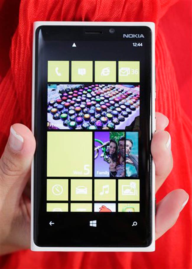 Can Windows 8 phones revive Nokia's fortunes?