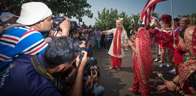 Branson re-launches Virgin's Mumbai-London flights in style