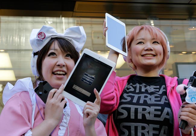 Apple's mini iPad has the world go ga-ga