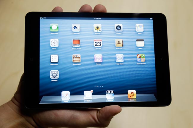 Apple's mini iPad has the world go ga-ga