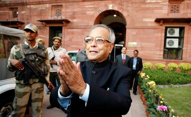 Chidambaram and Pranab in policy battle