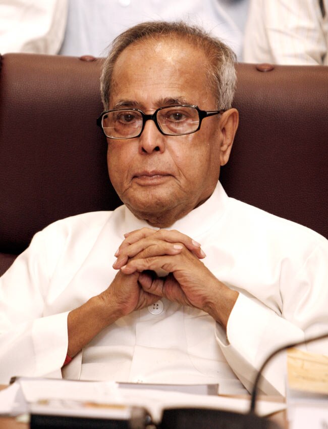 Chidambaram and Pranab in policy battle