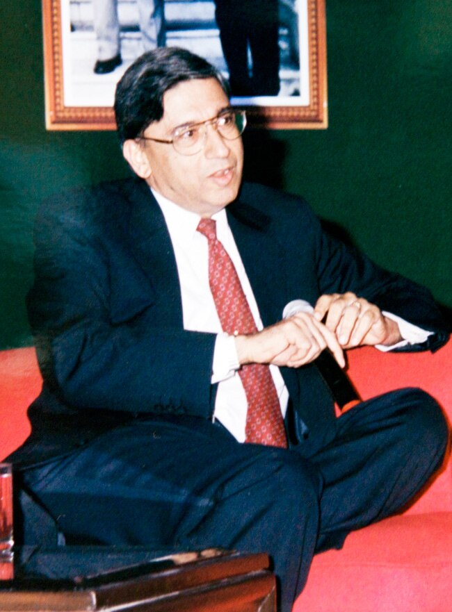 Castrol: Making the best of staying put