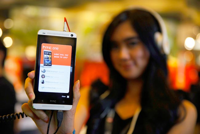 Top 10: Smartphones above Rs 20,000