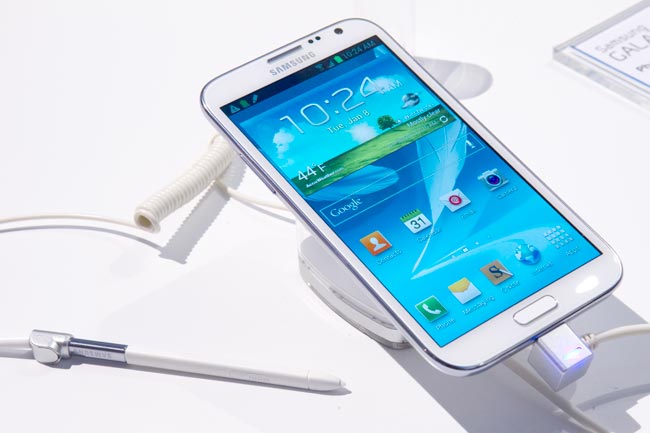 Top 10: Smartphones above Rs 20,000