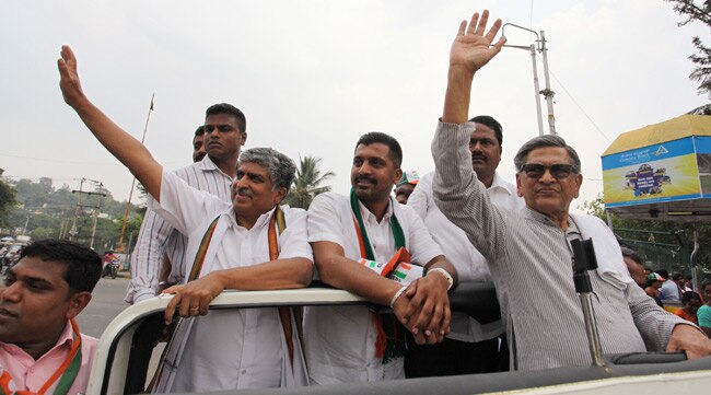 Photographer's diary: IT honchos on campaign trail
