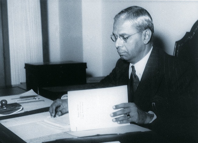 10 Budgets that changed India 10 Budgets that changed India