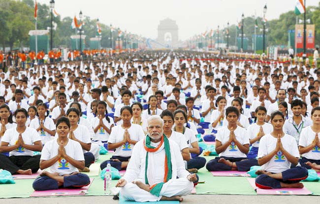 PM Modi leads over 37K people to mark International Yoga Day