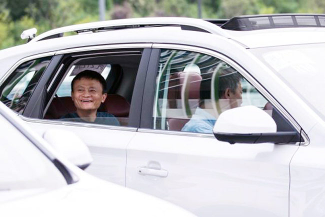 Alibaba launches the first internet enabled car: OS's car 
