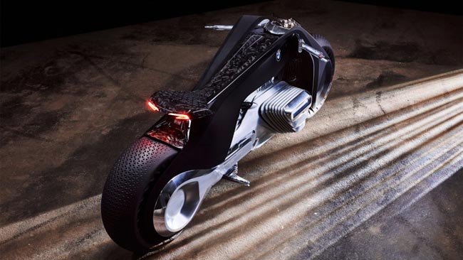 You can't fall over this BMW bike, ever!