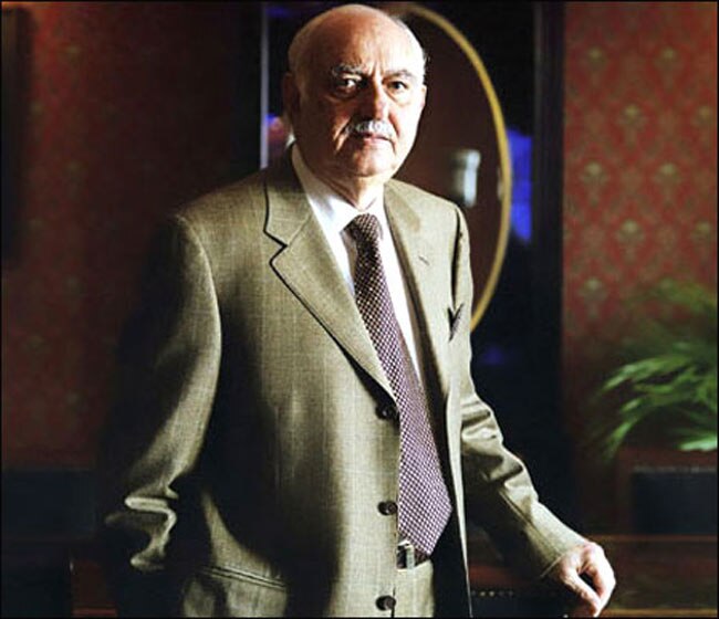 Here are the top 10 billionaires from India