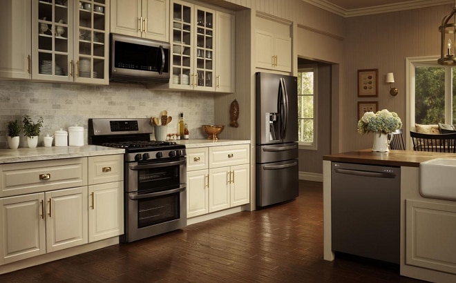 10 very useful tips to reduce your electricity bill this summer