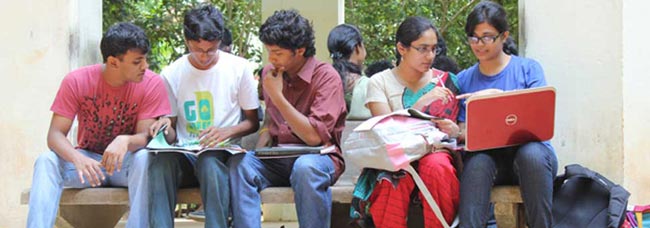 These are the top 10 Arts colleges of the country