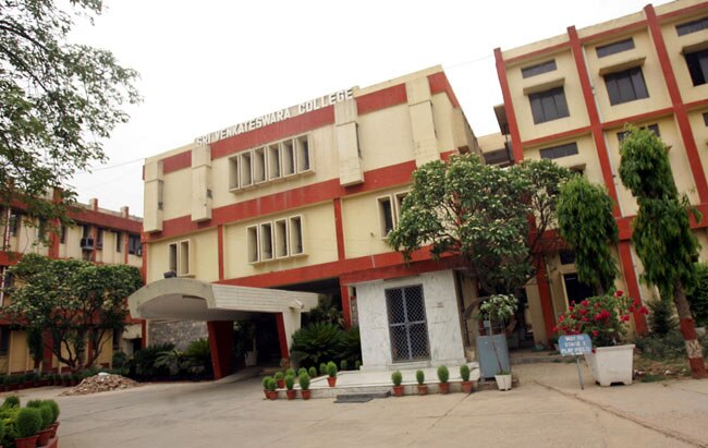 Top 10 science colleges in India