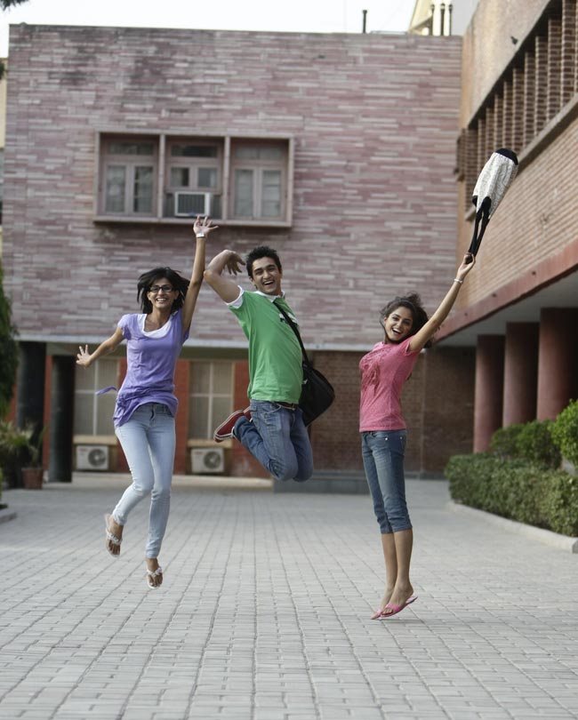 These are the top 10 Arts colleges of the country