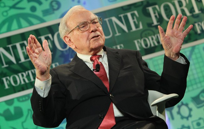 These are the 10 richest people in the world