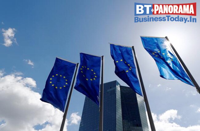 Euro crisis: Italy's political turmoil hits global markets