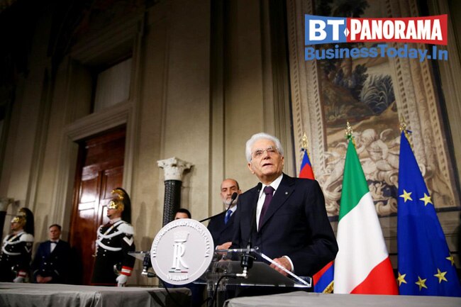 Euro crisis: Italy's political turmoil hits global markets