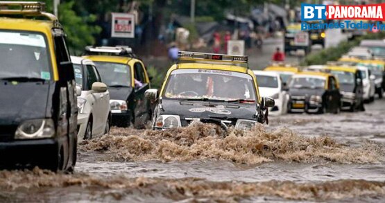 Heavy rains cripple Mumbai; forecast says worse yet to come