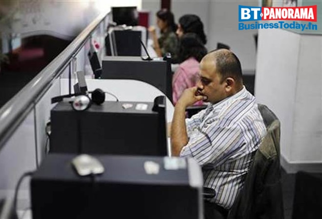 For the office-goers! 9 things you should NOT do at work