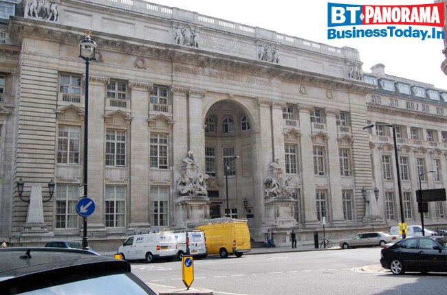 Plan to study abroad? Here are the fees at top UK universities