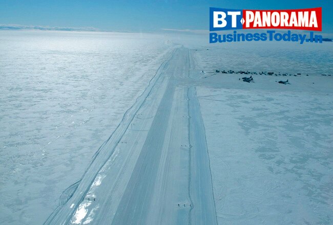 Here are the 9 most unusual airports of the world