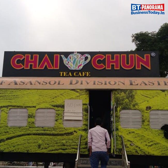 Indian Railways launches restaurant on wheels in Asansol
