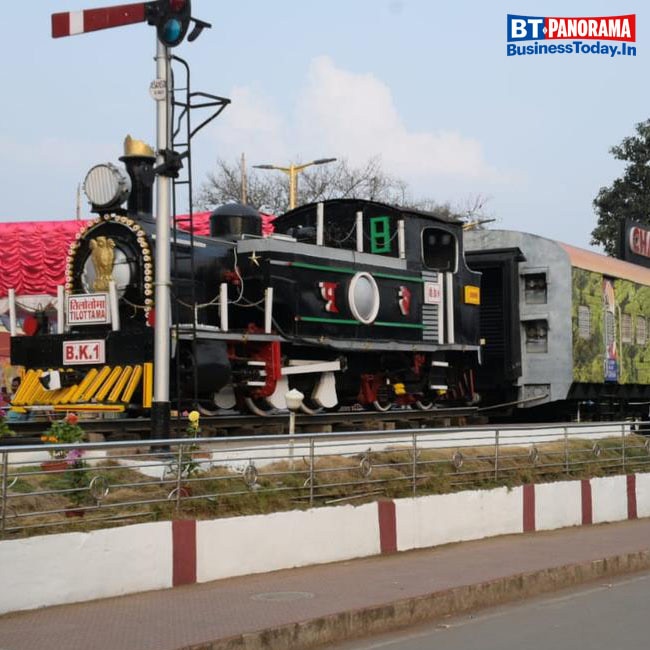 Indian Railways launches restaurant on wheels in Asansol