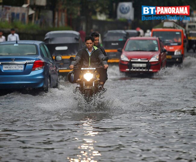 Mumbai at a standstill, sees heaviest rainfall after 2005