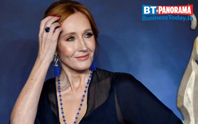 Keanu Reeves to Julia Roberts: Celebs who choose to live with less