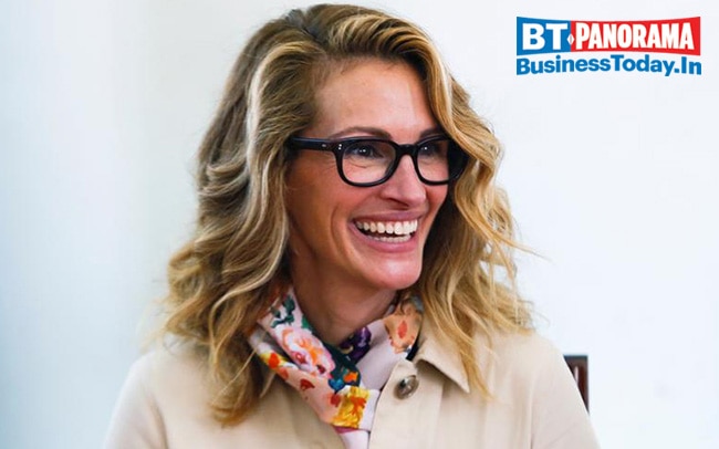 Keanu Reeves to Julia Roberts: Celebs who choose to live with less