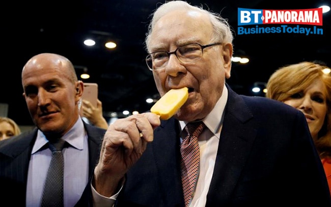 Keanu Reeves to Julia Roberts: Celebs who choose to live with less