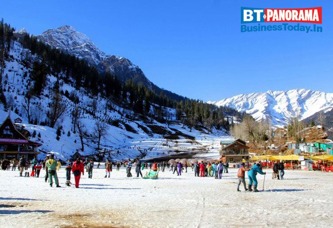 Wish to see snowfall? Head to these destinations in India 
