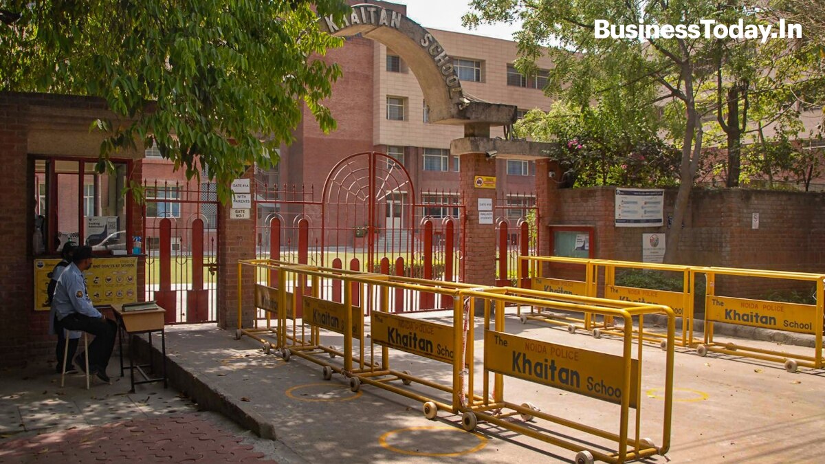 In Pics: India Sees Fresh COVID-19 Spike