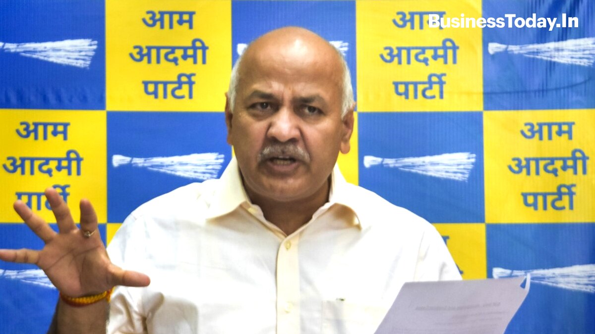 In Pics: India Sees Fresh COVID-19 Spike