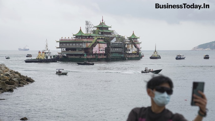 Hong Kong's Jumbo Floating Restaurant Hong Kong's Jumbo Floating Restaurant