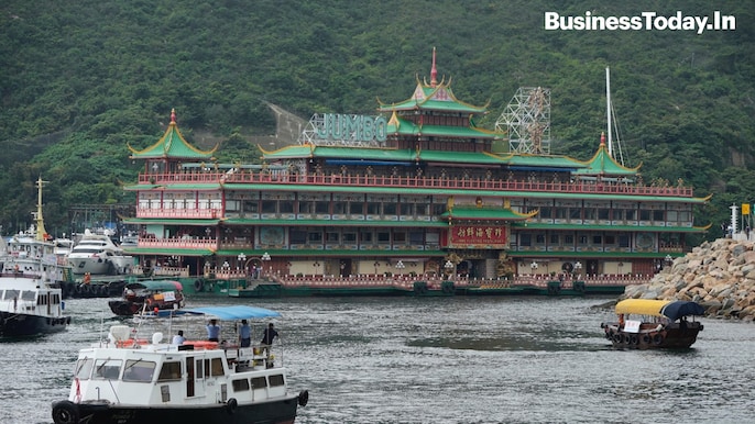 Hong Kong's Jumbo Floating Restaurant Hong Kong's Jumbo Floating Restaurant