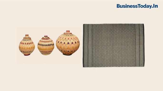 Moonj baskets and cotton durries to Senegal President Macky Sall Moonj baskets and cotton durries to Senegal President Macky Sall