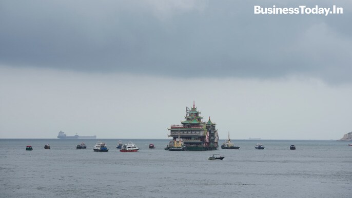 Hong Kong's Jumbo Floating Restaurant Hong Kong's Jumbo Floating Restaurant