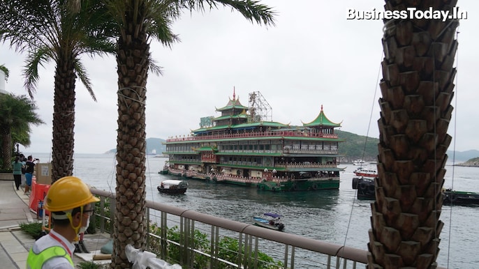 Hong Kong's Jumbo Floating Restaurant Hong Kong's Jumbo Floating Restaurant