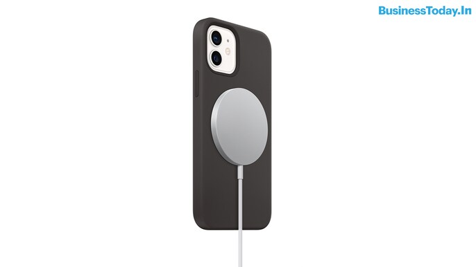 Apple MagSafe Charger: Rs 4,500 Apple MagSafe Charger: Rs 4,500