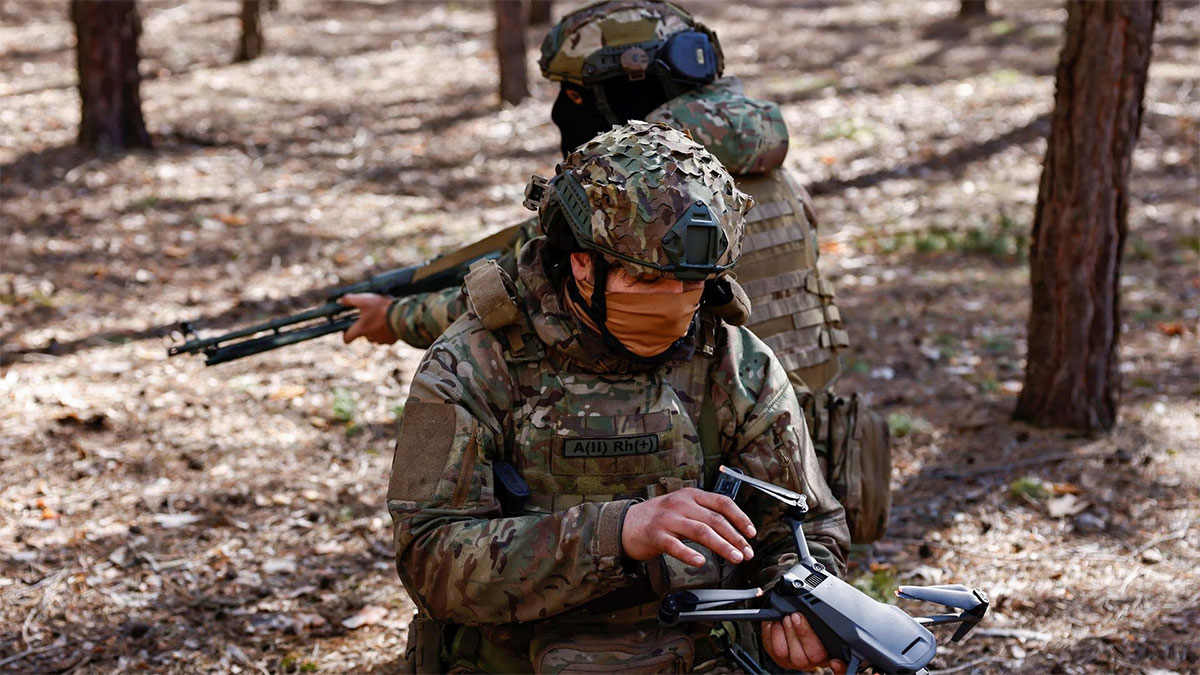 Ukrainian serviceman