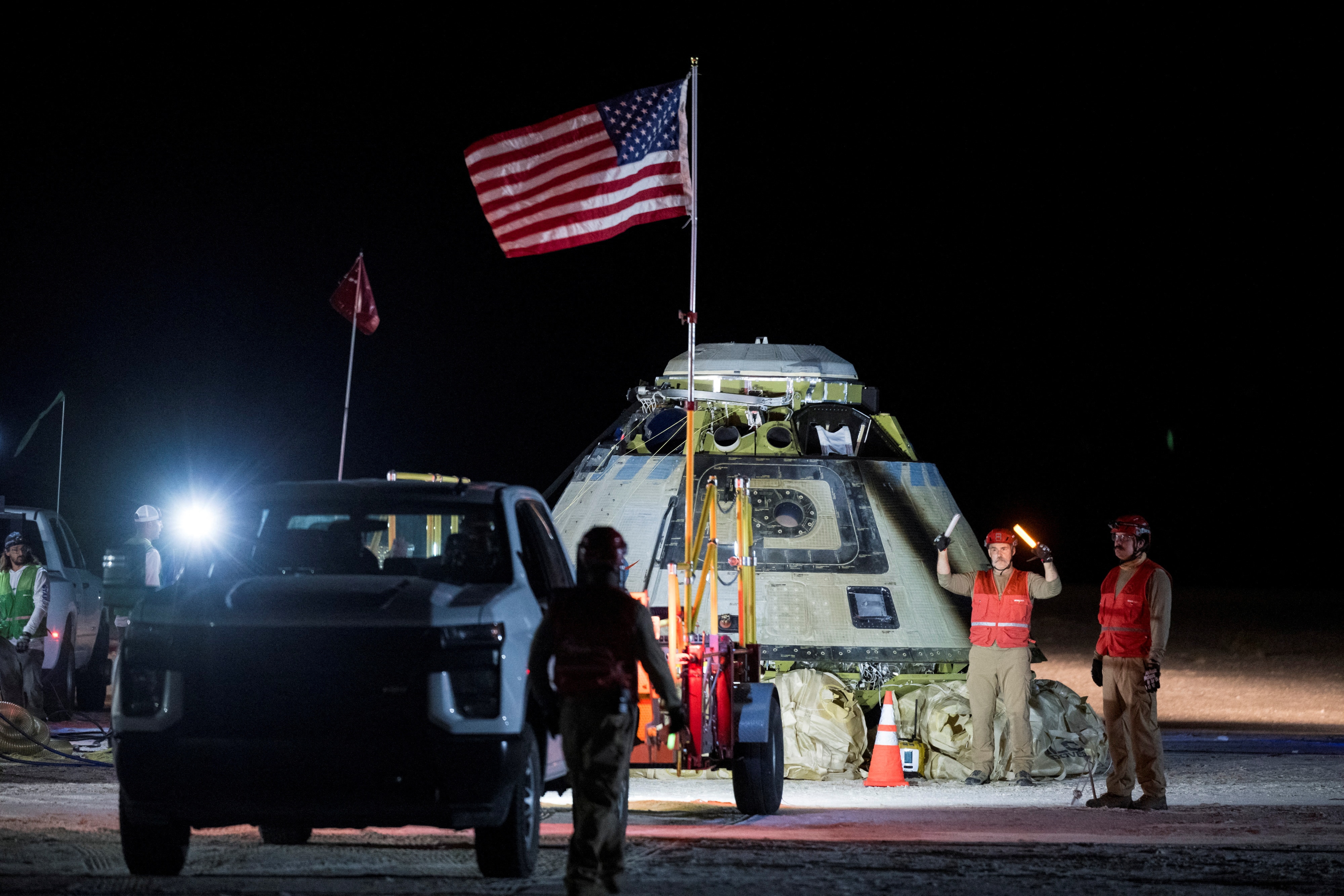 Boeing Starliner lands successfully in White Sands Missile Range, New Mexico