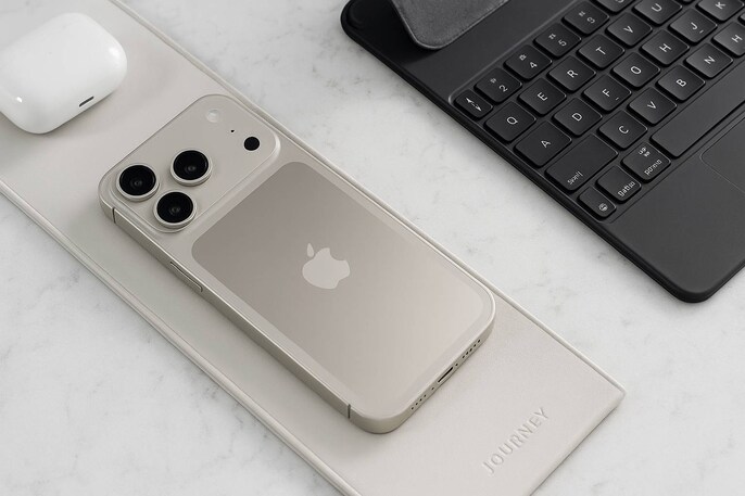 Ultra-thin bezels and aluminum frame Ultra-thin bezels and aluminum frame