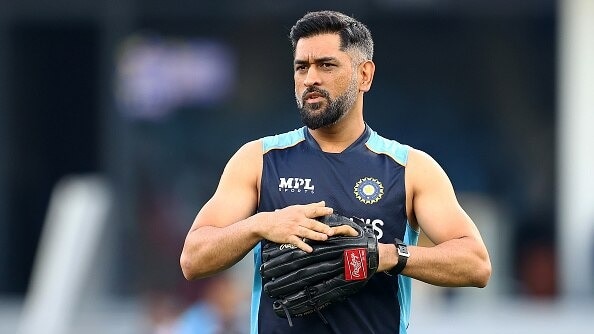 MS DHONI