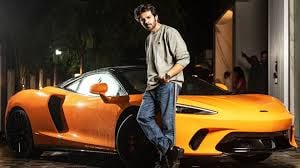 McLaren Moment McLaren Moment